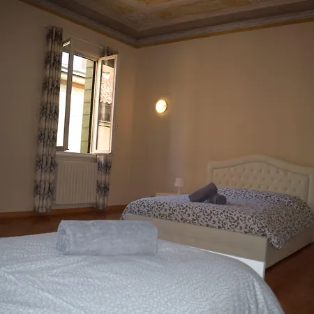 Casa Roma 招待所 3*